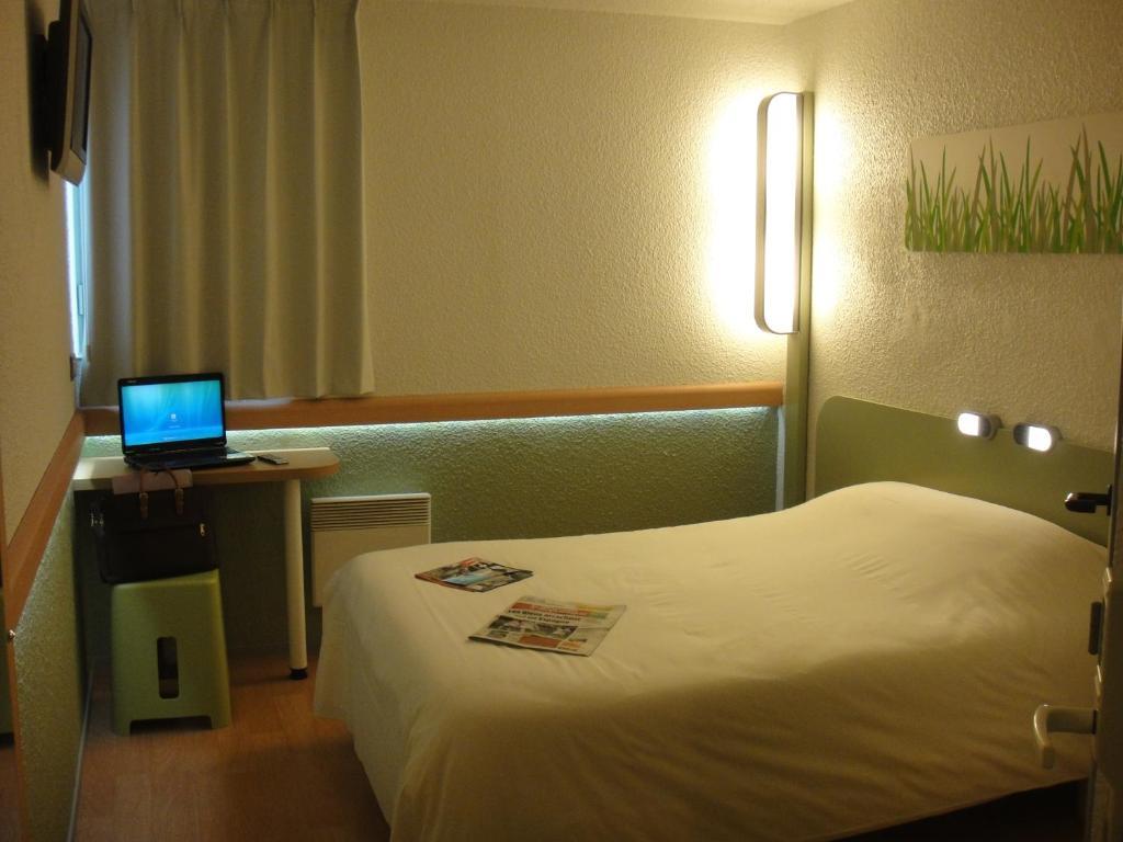 Ibis Budget Chatellerault Nord Cameră foto